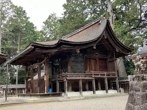 勝手神社の本殿