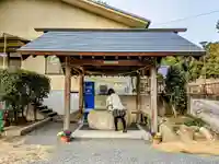 伊奈冨神社の手水舎