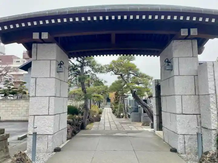 善慶寺の{uncategorized: "未分類", other: "その他", undefined: "問題あり", building: "その他建物", grave: "お墓", sacred_gate: "鳥居", guardian: "狛犬", statue: "像", buddha: "仏像", history: "歴史", nature: "自然", garden: "庭園", animal: "動物", pagoda: "塔", temizu: "手水舎", mountain_gate: "山門・神門", sanctuary: "本殿・本堂", subordinate: "末社・摂社", art: "芸術", scenery: "景色", jizo: "地蔵", ema: "絵馬", goshuin: "御朱印", omikuji: "おみくじ", items: "授与品その他", amulet: "お守り", goshuincho: "御朱印帳", eats: "食事", festival: "お祭り", votive_dance: "神楽", shichigosan: "七五三参", wedding: "結婚式", experience: "体験その他", initially: "初詣", around: "周辺", anti_infection: "感染症対策"}