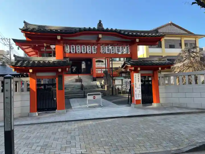 善國寺の山門・神門