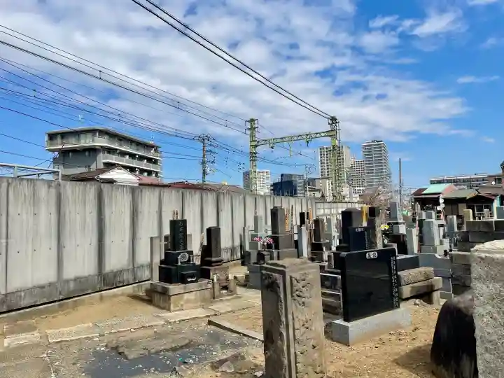 浄瀧寺の{uncategorized: "未分類", other: "その他", undefined: "問題あり", building: "その他建物", grave: "お墓", sacred_gate: "鳥居", guardian: "狛犬", statue: "像", buddha: "仏像", history: "歴史", nature: "自然", garden: "庭園", animal: "動物", pagoda: "塔", temizu: "手水舎", mountain_gate: "山門・神門", sanctuary: "本殿・本堂", subordinate: "末社・摂社", art: "芸術", scenery: "景色", jizo: "地蔵", ema: "絵馬", goshuin: "御朱印", omikuji: "おみくじ", items: "授与品その他", amulet: "お守り", goshuincho: "御朱印帳", eats: "食事", festival: "お祭り", votive_dance: "神楽", shichigosan: "七五三参", wedding: "結婚式", experience: "体験その他", initially: "初詣", around: "周辺", anti_infection: "感染症対策"}