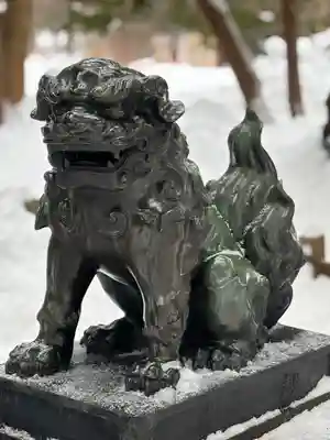 北海道神宮の狛犬