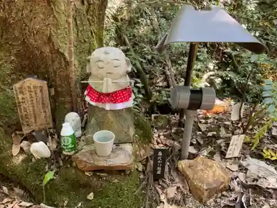 不動明王堂（不動明王の滝）の地蔵