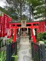 草分稲荷神社の{uncategorized: "未分類", other: "その他", undefined: "問題あり", building: "その他建物", grave: "お墓", sacred_gate: "鳥居", guardian: "狛犬", statue: "像", buddha: "仏像", history: "歴史", nature: "自然", garden: "庭園", animal: "動物", pagoda: "塔", temizu: "手水舎", mountain_gate: "山門・神門", sanctuary: "本殿・本堂", subordinate: "末社・摂社", art: "芸術", scenery: "景色", jizo: "地蔵", ema: "絵馬", goshuin: "御朱印", omikuji: "おみくじ", items: "授与品その他", amulet: "お守り", goshuincho: "御朱印帳", eats: "食事", festival: "お祭り", votive_dance: "神楽", shichigosan: "七五三参", wedding: "結婚式", experience: "体験その他", initially: "初詣", around: "周辺", anti_infection: "感染症対策"}