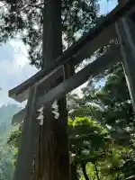 九頭龍神社の{uncategorized: "未分類", other: "その他", undefined: "問題あり", building: "その他建物", grave: "お墓", sacred_gate: "鳥居", guardian: "狛犬", statue: "像", buddha: "仏像", history: "歴史", nature: "自然", garden: "庭園", animal: "動物", pagoda: "塔", temizu: "手水舎", mountain_gate: "山門・神門", sanctuary: "本殿・本堂", subordinate: "末社・摂社", art: "芸術", scenery: "景色", jizo: "地蔵", ema: "絵馬", goshuin: "御朱印", omikuji: "おみくじ", items: "授与品その他", amulet: "お守り", goshuincho: "御朱印帳", eats: "食事", festival: "お祭り", votive_dance: "神楽", shichigosan: "七五三参", wedding: "結婚式", experience: "体験その他", initially: "初詣", around: "周辺", anti_infection: "感染症対策"}