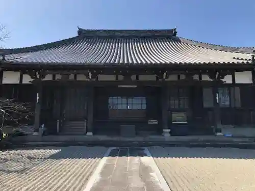来迎寺の本殿・本堂