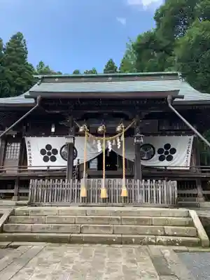 南湖神社の本殿・本堂