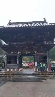 丹生大師 神宮寺の山門・神門