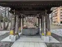 彌彦神社 (伊夜日子神社)の手水舎