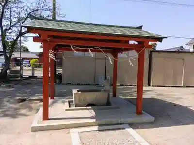 川口神社の手水舎