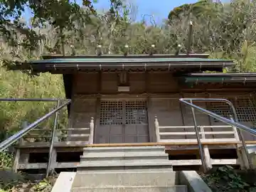 諏訪神社の本殿・本堂