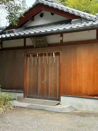 伊砂砂神社の{uncategorized: "未分類", other: "その他", undefined: "問題あり", building: "その他建物", grave: "お墓", sacred_gate: "鳥居", guardian: "狛犬", statue: "像", buddha: "仏像", history: "歴史", nature: "自然", garden: "庭園", animal: "動物", pagoda: "塔", temizu: "手水舎", mountain_gate: "山門・神門", sanctuary: "本殿・本堂", subordinate: "末社・摂社", art: "芸術", scenery: "景色", jizo: "地蔵", ema: "絵馬", goshuin: "御朱印", omikuji: "おみくじ", items: "授与品その他", amulet: "お守り", goshuincho: "御朱印帳", eats: "食事", festival: "お祭り", votive_dance: "神楽", shichigosan: "七五三参", wedding: "結婚式", experience: "体験その他", initially: "初詣", around: "周辺", anti_infection: "感染症対策"}