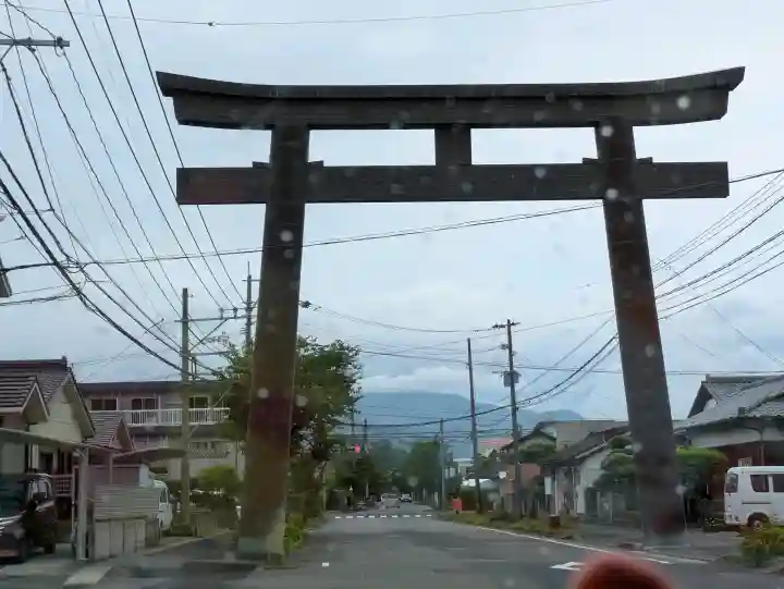 春日神社の{uncategorized: "未分類", other: "その他", undefined: "問題あり", building: "その他建物", grave: "お墓", sacred_gate: "鳥居", guardian: "狛犬", statue: "像", buddha: "仏像", history: "歴史", nature: "自然", garden: "庭園", animal: "動物", pagoda: "塔", temizu: "手水舎", mountain_gate: "山門・神門", sanctuary: "本殿・本堂", subordinate: "末社・摂社", art: "芸術", scenery: "景色", jizo: "地蔵", ema: "絵馬", goshuin: "御朱印", omikuji: "おみくじ", items: "授与品その他", amulet: "お守り", goshuincho: "御朱印帳", eats: "食事", festival: "お祭り", votive_dance: "神楽", shichigosan: "七五三参", wedding: "結婚式", experience: "体験その他", initially: "初詣", around: "周辺", anti_infection: "感染症対策"}