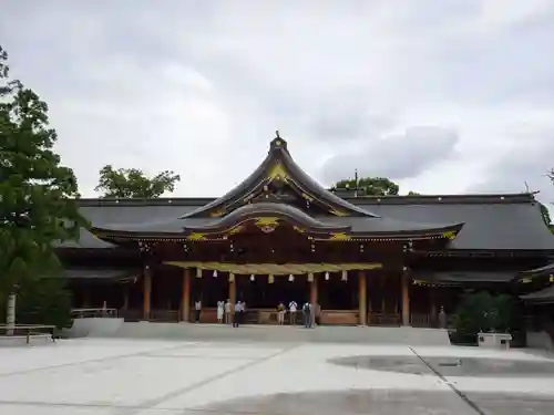 寒川神社の本殿