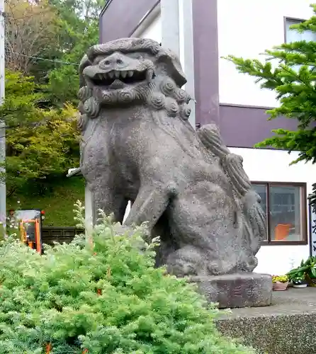 浦河神社の狛犬