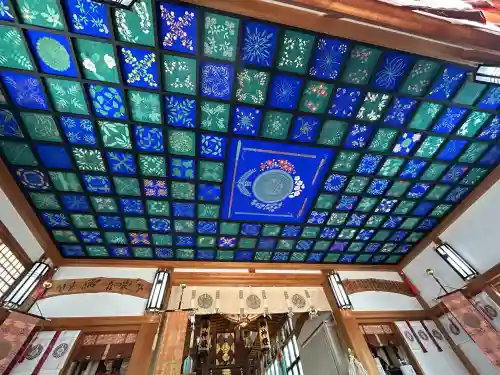 水堂須佐男神社の{uncategorized: "未分類", other: "その他", undefined: "問題あり", building: "その他建物", grave: "お墓", sacred_gate: "鳥居", guardian: "狛犬", statue: "像", buddha: "仏像", history: "歴史", nature: "自然", garden: "庭園", animal: "動物", pagoda: "塔", temizu: "手水舎", mountain_gate: "山門・神門", sanctuary: "本殿・本堂", subordinate: "末社・摂社", art: "芸術", scenery: "景色", jizo: "地蔵", ema: "絵馬", goshuin: "御朱印", omikuji: "おみくじ", items: "授与品その他", amulet: "お守り", goshuincho: "御朱印帳", eats: "食事", festival: "お祭り", votive_dance: "神楽", shichigosan: "七五三参", wedding: "結婚式", experience: "体験その他", initially: "初詣", around: "周辺", anti_infection: "感染症対策"}