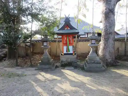 薬園八幡神社の末社・摂社