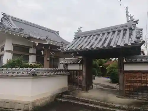 真福寺の山門・神門