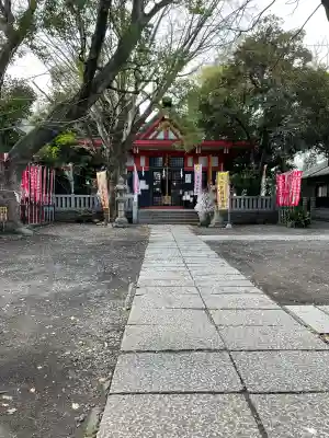 笠䅣稲荷神社の{uncategorized: "未分類", other: "その他", undefined: "問題あり", building: "その他建物", grave: "お墓", sacred_gate: "鳥居", guardian: "狛犬", statue: "像", buddha: "仏像", history: "歴史", nature: "自然", garden: "庭園", animal: "動物", pagoda: "塔", temizu: "手水舎", mountain_gate: "山門・神門", sanctuary: "本殿・本堂", subordinate: "末社・摂社", art: "芸術", scenery: "景色", jizo: "地蔵", ema: "絵馬", goshuin: "御朱印", omikuji: "おみくじ", items: "授与品その他", amulet: "お守り", goshuincho: "御朱印帳", eats: "食事", festival: "お祭り", votive_dance: "神楽", shichigosan: "七五三参", wedding: "結婚式", experience: "体験その他", initially: "初詣", around: "周辺", anti_infection: "感染症対策"}