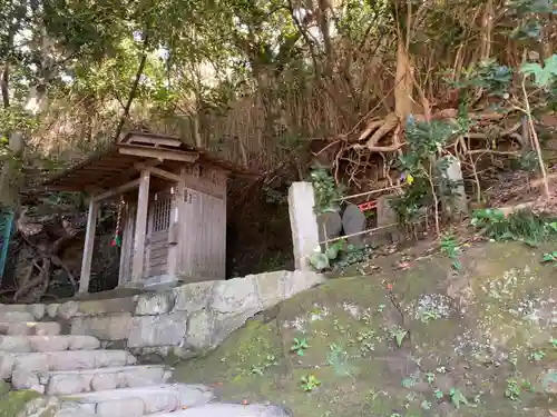 小動神社の末社・摂社