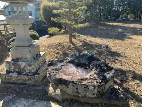 見渡神社　日枝神社の手水舎