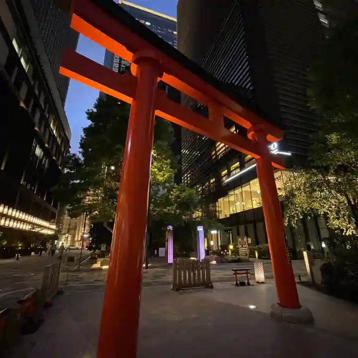 福徳神社(芽吹稲荷)の鳥居