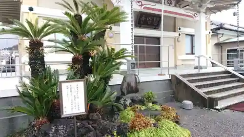 題唱寺の本殿・本堂