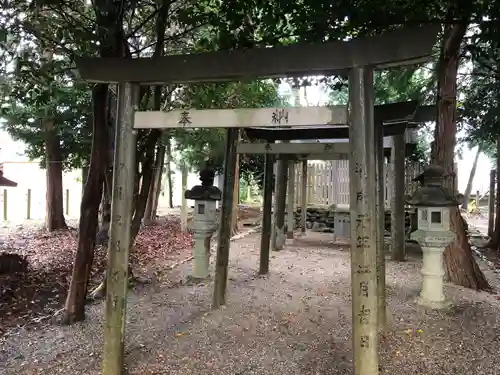 仲神社の鳥居