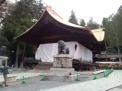 諏訪大社下社秋宮の本殿・本堂