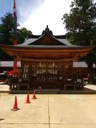 穂高神社本宮の本殿