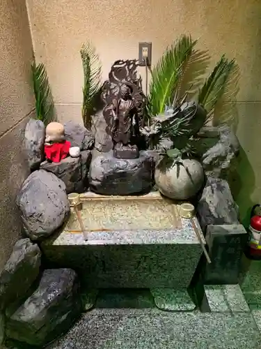 三瀧山不動院の手水舎