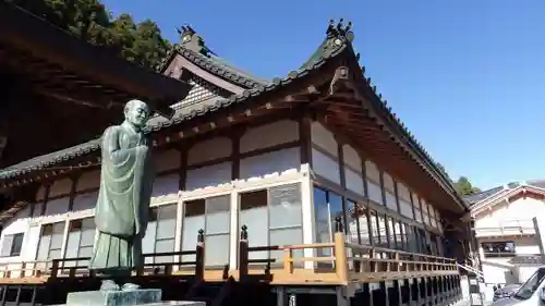 観性寺の本殿・本堂