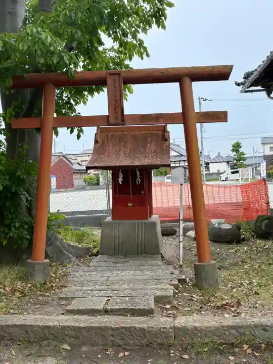 泊神社の{uncategorized: "未分類", other: "その他", undefined: "問題あり", building: "その他建物", grave: "お墓", sacred_gate: "鳥居", guardian: "狛犬", statue: "像", buddha: "仏像", history: "歴史", nature: "自然", garden: "庭園", animal: "動物", pagoda: "塔", temizu: "手水舎", mountain_gate: "山門・神門", sanctuary: "本殿・本堂", subordinate: "末社・摂社", art: "芸術", scenery: "景色", jizo: "地蔵", ema: "絵馬", goshuin: "御朱印", omikuji: "おみくじ", items: "授与品その他", amulet: "お守り", goshuincho: "御朱印帳", eats: "食事", festival: "お祭り", votive_dance: "神楽", shichigosan: "七五三参", wedding: "結婚式", experience: "体験その他", initially: "初詣", around: "周辺", anti_infection: "感染症対策"}