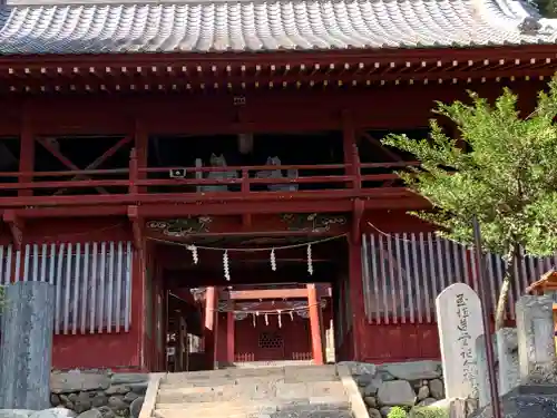 笹森稲荷神社の山門