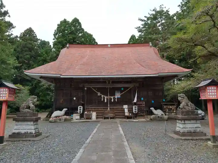 亀岡八幡宮の本殿・本堂