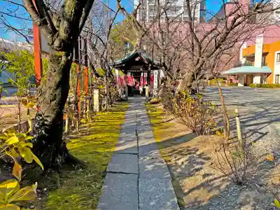 若宮八幡社の末社・摂社