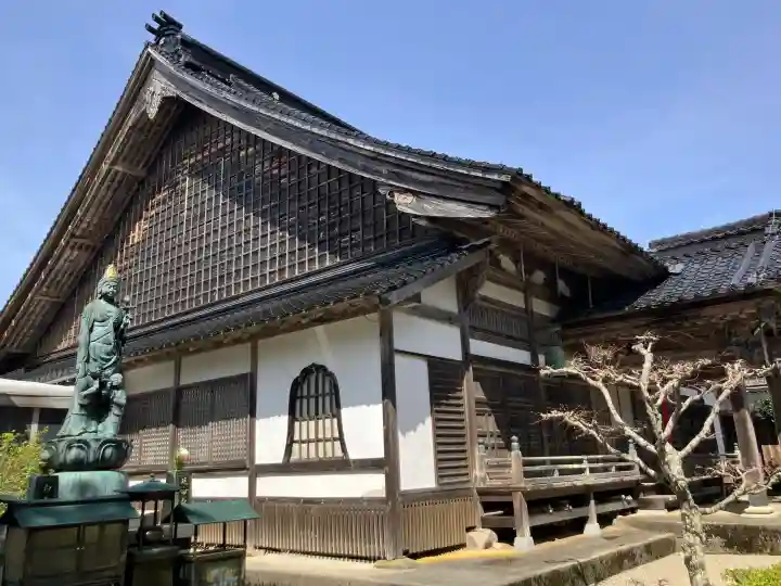 正覚院の{uncategorized: "未分類", other: "その他", undefined: "問題あり", building: "その他建物", grave: "お墓", sacred_gate: "鳥居", guardian: "狛犬", statue: "像", buddha: "仏像", history: "歴史", nature: "自然", garden: "庭園", animal: "動物", pagoda: "塔", temizu: "手水舎", mountain_gate: "山門・神門", sanctuary: "本殿・本堂", subordinate: "末社・摂社", art: "芸術", scenery: "景色", jizo: "地蔵", ema: "絵馬", goshuin: "御朱印", omikuji: "おみくじ", items: "授与品その他", amulet: "お守り", goshuincho: "御朱印帳", eats: "食事", festival: "お祭り", votive_dance: "神楽", shichigosan: "七五三参", wedding: "結婚式", experience: "体験その他", initially: "初詣", around: "周辺", anti_infection: "感染症対策"}