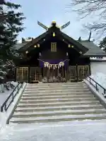 厚別神社の{uncategorized: "未分類", other: "その他", undefined: "問題あり", building: "その他建物", grave: "お墓", sacred_gate: "鳥居", guardian: "狛犬", statue: "像", buddha: "仏像", history: "歴史", nature: "自然", garden: "庭園", animal: "動物", pagoda: "塔", temizu: "手水舎", mountain_gate: "山門・神門", sanctuary: "本殿・本堂", subordinate: "末社・摂社", art: "芸術", scenery: "景色", jizo: "地蔵", ema: "絵馬", goshuin: "御朱印", omikuji: "おみくじ", items: "授与品その他", amulet: "お守り", goshuincho: "御朱印帳", eats: "食事", festival: "お祭り", votive_dance: "神楽", shichigosan: "七五三参", wedding: "結婚式", experience: "体験その他", initially: "初詣", around: "周辺", anti_infection: "感染症対策"}