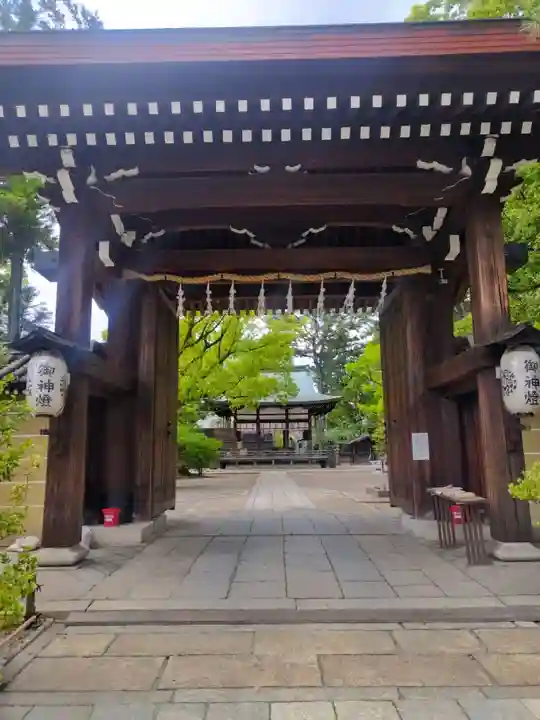 御霊神社(上御霊神社)の山門・神門