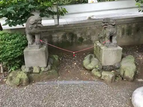 福森稲荷神社の狛犬