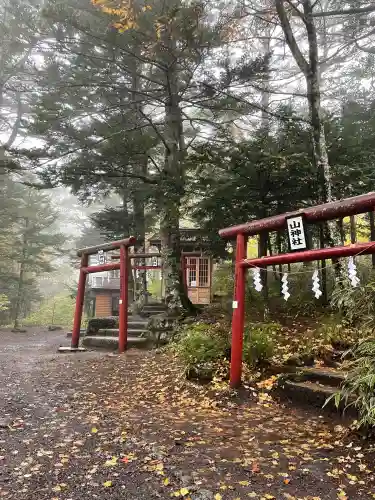 新屋山神社奥宮(山梨県)