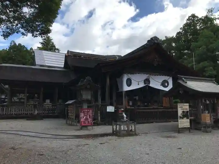 土佐神社の本殿・本堂