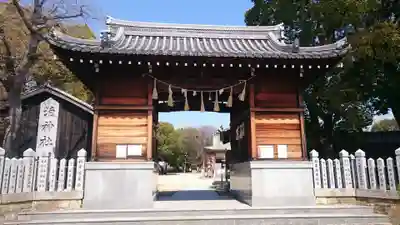 泊神社の山門・神門