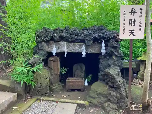 鳩ヶ谷氷川神社の末社・摂社