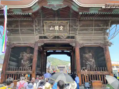 善光寺の山門