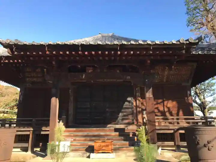 護国寺の本殿・本堂