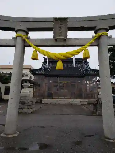 諏訪神社の鳥居