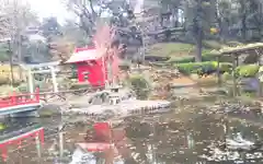 弁財天社の庭園