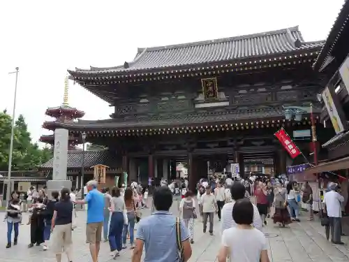 川崎大師（平間寺）の山門