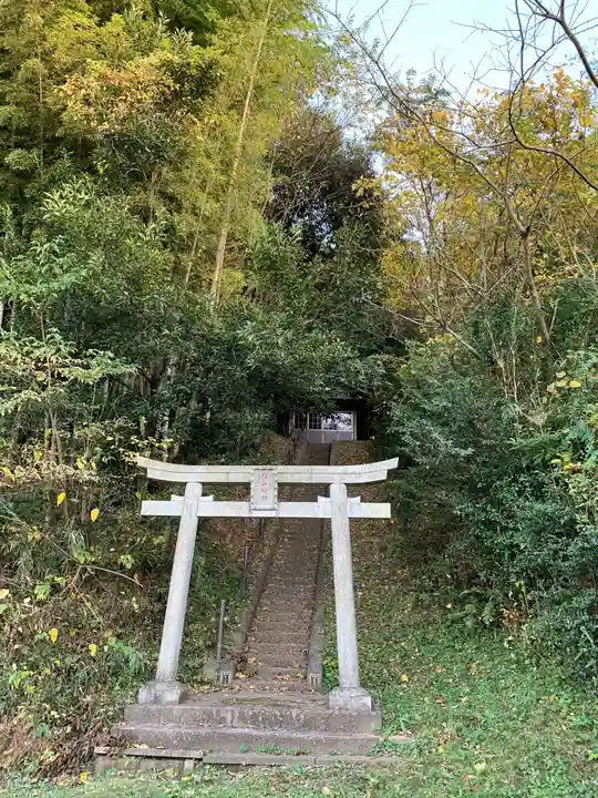 白山神社の鳥居